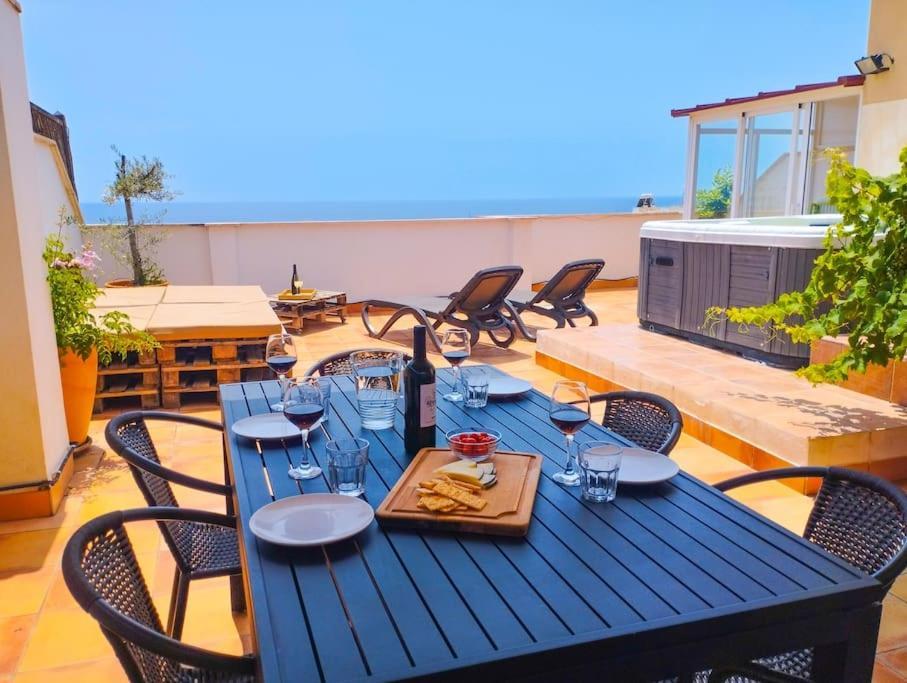Penthouse With Jacuzzi And Spectacular Sea Views Apartment Nerja Bagian luar foto