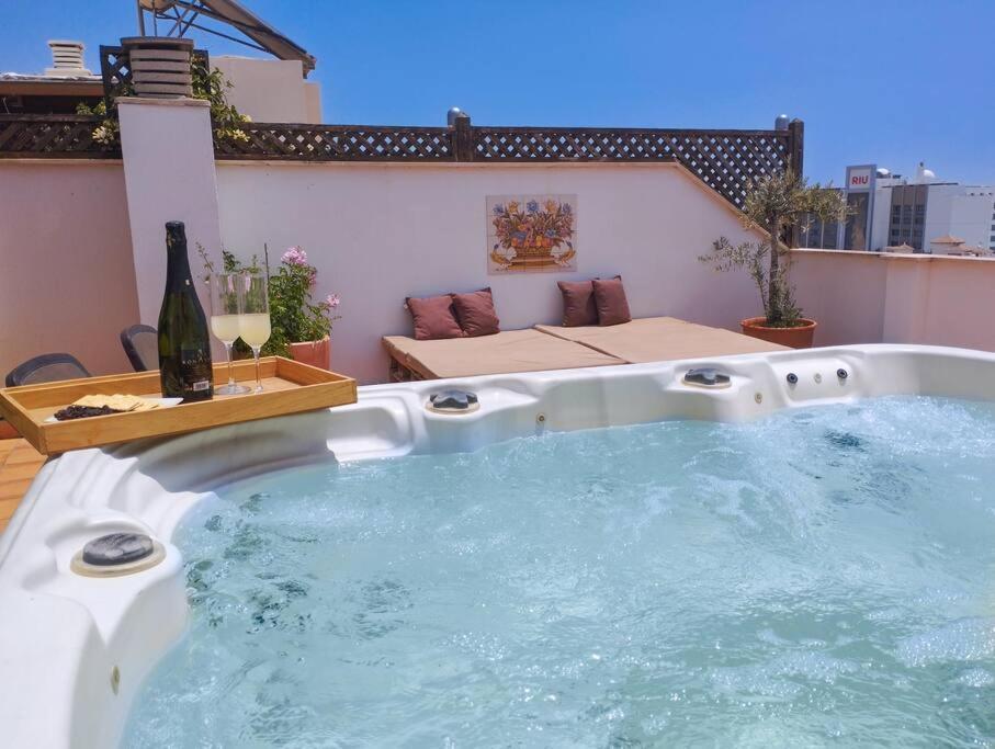 Penthouse With Jacuzzi And Spectacular Sea Views Apartment Nerja Bagian luar foto