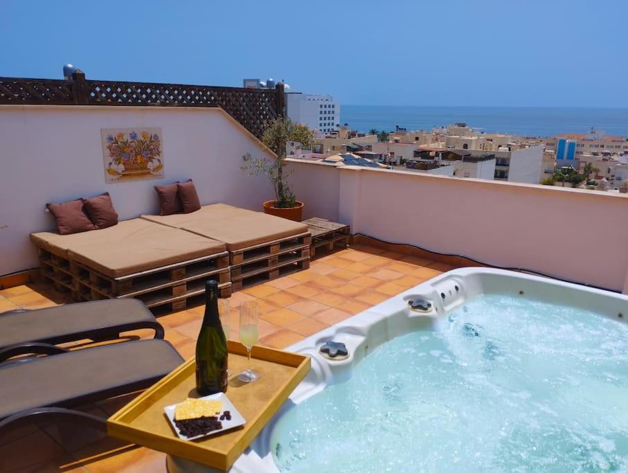 Penthouse With Jacuzzi And Spectacular Sea Views Apartment Nerja Bagian luar foto